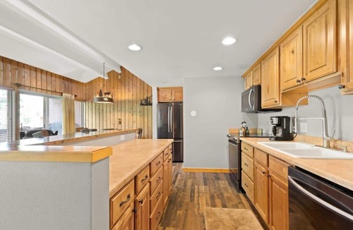Warrior's Mark Condo | 3BDR Condo w/Loft - Heart of Breck; Walk to Town!