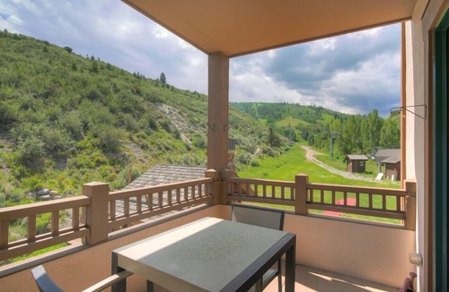 Edwards Condo | 3BR Condo Luxurious Retreat in Arrowhead