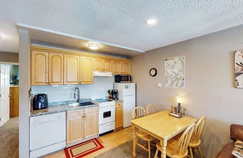 Winter Park Condo | 3rdf-floor condo next to rec center with indoor pool, hot tubs, gym, fireplace