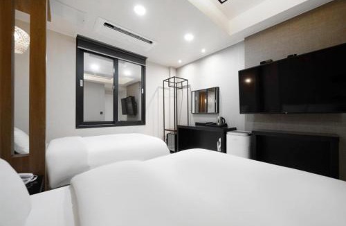 Anyang Hotel | 3S HOTEL 안양일번가점 - 1st FASHION
