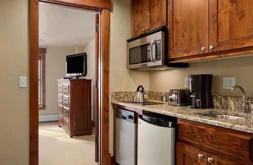 Breckenridge Cabin | 4-bedroom at The Grand Lodge on Peak 7 , Steps from the Independence chairlift