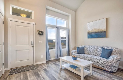Security-Widefield House | 4 bedroom New Build with Fireplace minutes to Fort Carson
