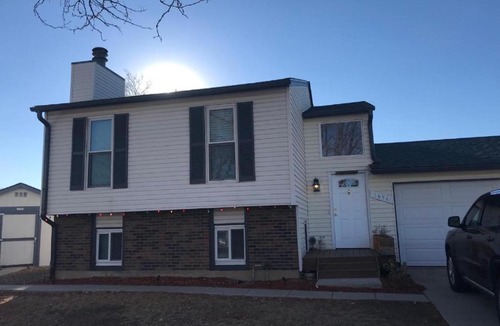 Aurora House | 4 Bedroom Vacation House With Pikes Peak view Pet-friendly
