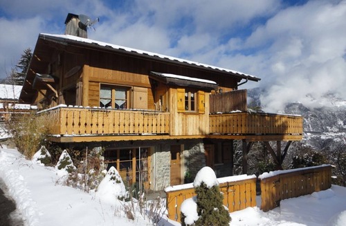 Les Allues Apartment | 4 * Chalet Apartment , log fire, WiFi. uninterrupted views - Méribel 3 Valleys,