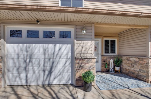 Grand Junction House | 4 Mi to Main St: Grand Junction Townhome w/Patio!