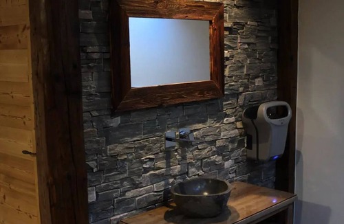 Valloire Apartment | 4-room apartment, sleeps 6, 3-star, southeast-facing
