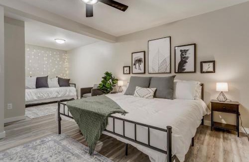 Cascade House | 4925 Pike Unit2