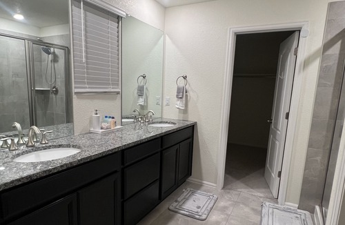 Commerce City House | 4BD/2.5BTH MINS AWAY FROM DIA