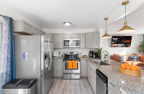 Dupont House | 4BD | Air Hockey, Foosball & Firepit | Near DT