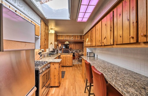 Morse Park House | 5 Mi to Dtwn Denver: Peaceful Lakewood Home!