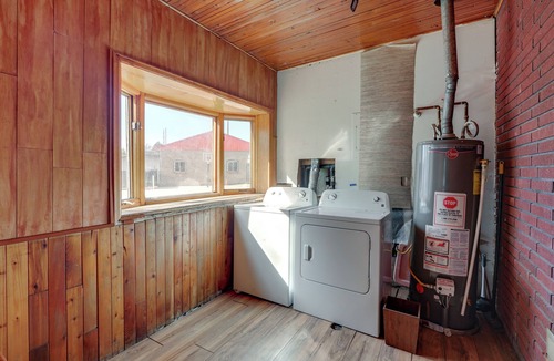Twin Lakes House | 5 Mi to Dtwn Denver: Pet-Friendly Home w/Patio