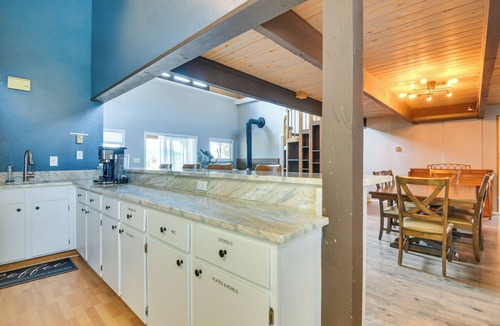 Evergreen Meadows Cottage | 5 Mi to Dtwn Evergreen: Mtn-view Escape