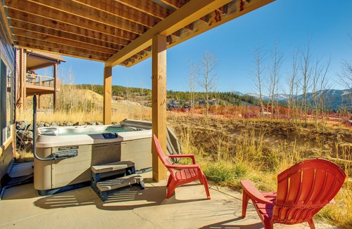Rendezvous House | < 5 Mi to Winter Park: Family Base Camp w/Hot Tub