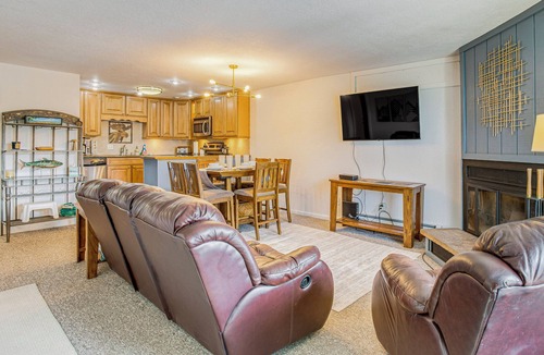 Fraser Condo | 5 Mi to Winter Park Resort: Unit w/Pool & Hot Tub