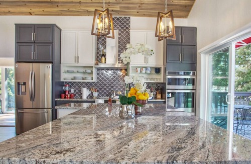 Breckenridge Heights House | 5 Min to Town, Hot Tub, Great 4 Groups, Games, Updated Kitchen