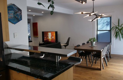 Englewood House | 5-Star 5BR Home + Gym & 11AM Checkout!