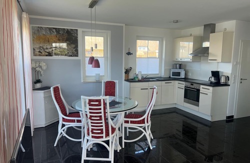 Dranske House | 5 star hotel according to DTV - pure luxury, only 200m from the beach - WLAN free of charge