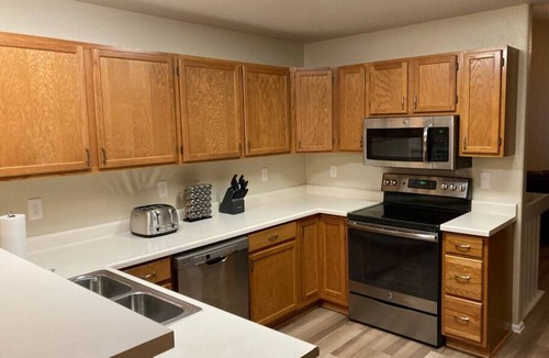 Cheyenne Meadows House | 5BR Kid-friendly Retreat w/Hot Tub, BBQ grill, Fire Pit, Near Attractions