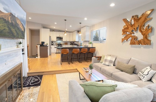 Allendale Area House | 5BR Spacious Home w Movie Theater, Games & Yard - Near Denver & Red Rocks