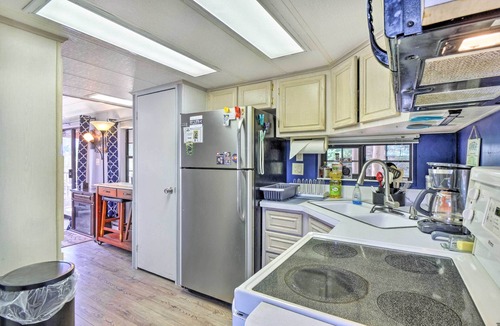 Breckenridge Cabin | 6 Mi to Ski Resort! Lakefront Breckenridge Cabin