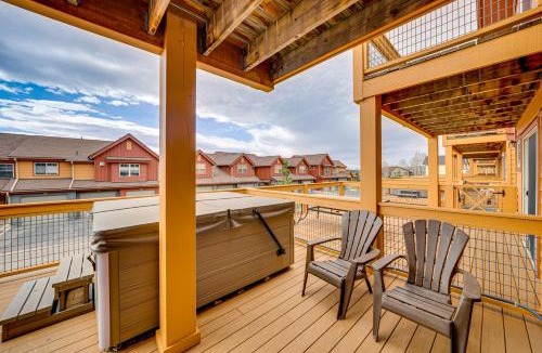 Fraser House | 6 Mi to Winter Park Resort: Townhome w/Hot Tub!