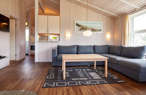 Lensterstrand House | 6 person holiday home in GROEMITZ