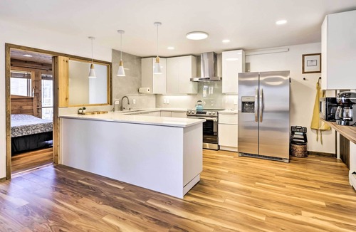 Frisco House | 7 Mi to Skiing! Mtn-View Hot Tub Haven in Frisco