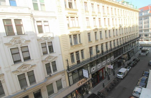 Innere Stadt Apartment | 70 m² Apartment ∙ 1 bedroom ∙ 4 guests