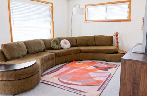 South Westminster House | 70's themed main level of home mins from DT Denver
