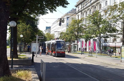 Innere Stadt Apartment | 75 m² Apartment ∙ 1 bedroom ∙ 6 guests