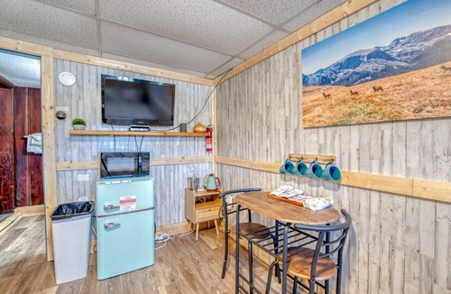 Leadville Apartment | 7Cozy Dog Friendly Private Room Downtown Leadville