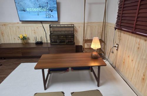 Sangsu-dong Apartment | 8, Korean traditional style house, near hongdae