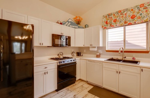 Frisco House | 8 Mi to Copper Mtn: Dtwn Frisco Retreat w/Deck!