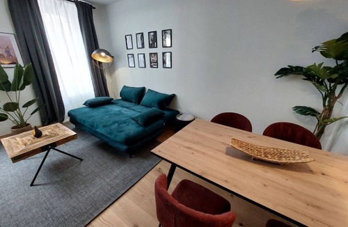 Mariahilf Apartment | 84 m² Apartment ∙ 2 bedrooms ∙ 8 guests