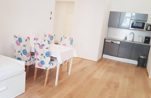 Innere Stadt Apartment | 85 m² Apartment ∙ 3 bedrooms ∙ 9 guests