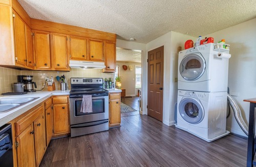 Loveland House | 8th St Retreat: Loveland Comfort