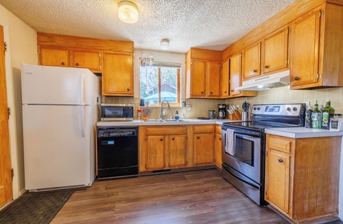 Loveland House | 8th St Retreat: Loveland Comfort