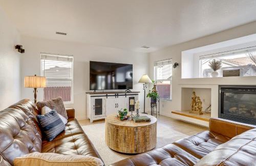 Commerce City House | 9 Mi to DIA: Group Getaway w/Easy Denver Access