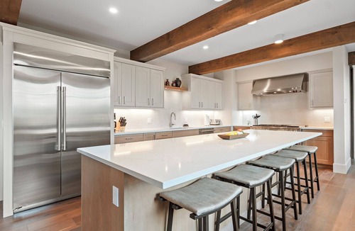 Braddock Hill House | A Breck Escape: 5000sf Luxury Home w/3 Fireplaces, Outdoor Fire Pit & Hot Tub