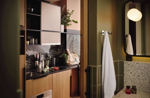 Kaisermuhlen Apartment | A by Adina Vienna