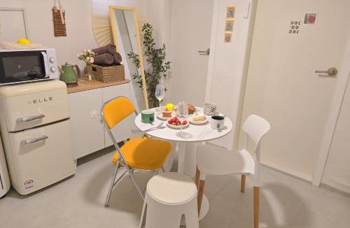 Hwayang-dong Apartment | Accommodation 1 minute from Konkuk University Station #5 minutes to Seongsu#Remodeling#Ttukseom#DDP#Myeongdong Seoul Trip#Lotte World Tower