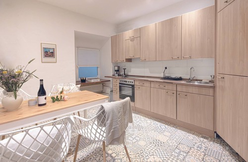 Old Town Apartment | ADAM & EVA ABSOLUTELY CENTRAL