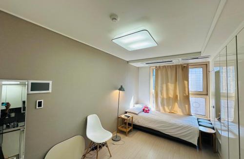 Seocho-dong Apartment | Adams Home Residence Gangnam Comfort Room