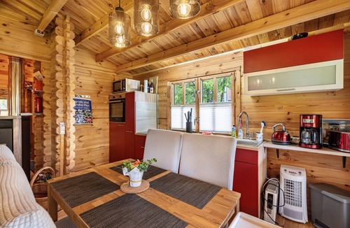 Oberoderwitz Apartment | Adler summer house Oderwitz with fireplace, garden, WLAN