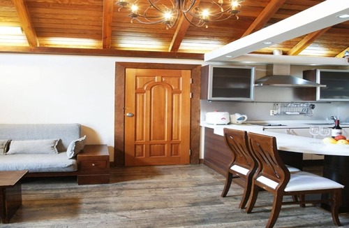 Downtown Hotel | Aewol ParkHill Village