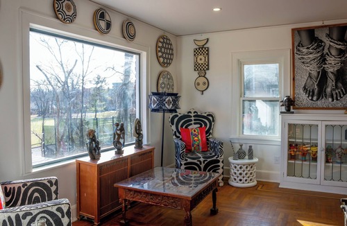 North Side House | African Oasis Luxury Inn at the Gallery in Fleetwood