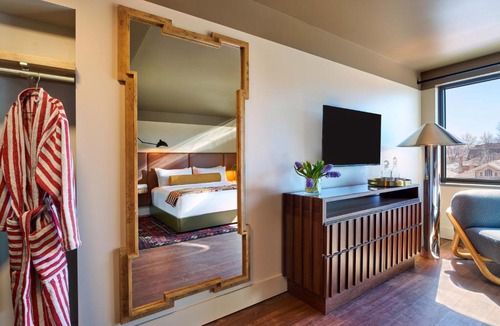City Park Hotel | All Inn Hotel