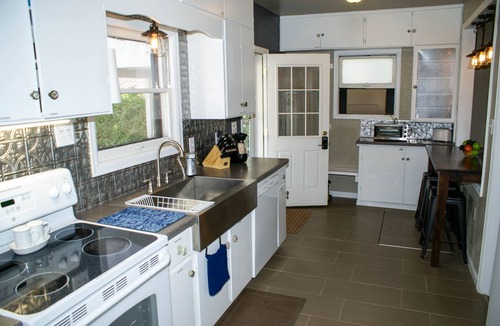 Grand Junction House | ALLERGY FRIENDLY, CLEAN & UPDATED DOWNTOWN COTTAGE - WALK TO EVERYTHING!