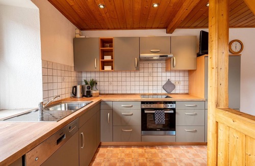 Dinkelsbuehl Apartment | Alpaca Experience – A Unique Getaway in Dinkelsbühl