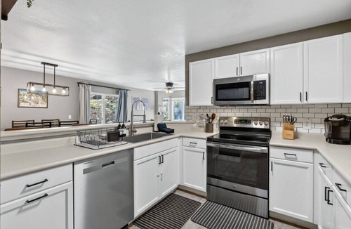 Edwards Apartment | Alpine Escape | Pool, Hot Tub & Mountain Access